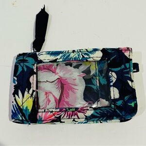 Retired 2020 Garden Grove Vera Bradley Key and ID Wallet